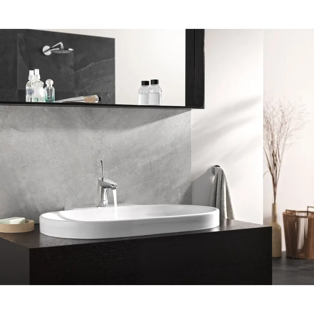 Фото 3 Смеситель для раковины Grohe 23425000 однорычажный цвет хром Фото 3 Смеситель для раковины Grohe 23425000 однорычажный цвет хром