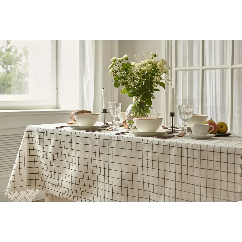 Фото 7 Скатерть на стол Доляна Клетка круглая 145x200 см цвет белый