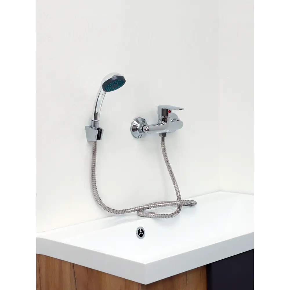 Фото 3 Смеситель для душа Istok life Standard 0402.727 однорычажный цвет хром Фото 3 Смеситель для душа Istok life Standard 0402.727 однорычажный цвет хром