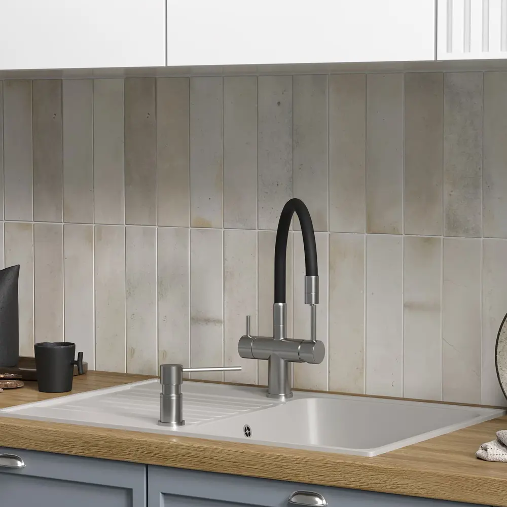 Фото 4 Мойка для кухни врезная Reflexion Bolero RF0574GR с крылом 74х48см серый Фото 4 Мойка для кухни врезная Reflexion Bolero RF0574GR с крылом 74х48см серый