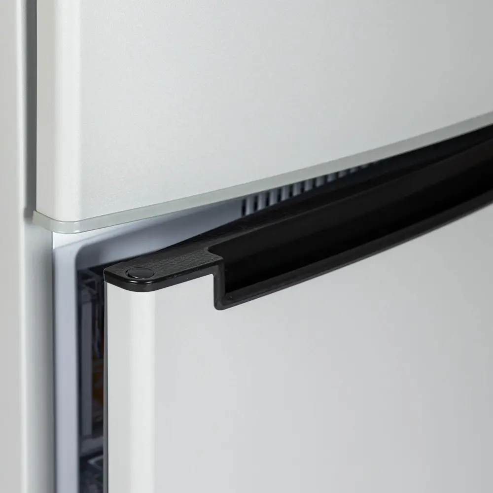 Фото 9 Отдельностоящий холодильник Бирюса M551 58x145 см цвет серебристый металлик Фото 9 Отдельностоящий холодильник Бирюса M551 58x145 см цвет серебристый металлик