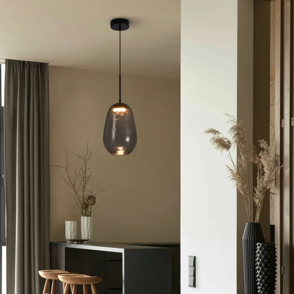 Фото 9 Светильник подвесной Pallada 1 лампа 3 м² цвет черный/серый Фото 9 Светильник подвесной Pallada 1 лампа 3 м² цвет черный/серый