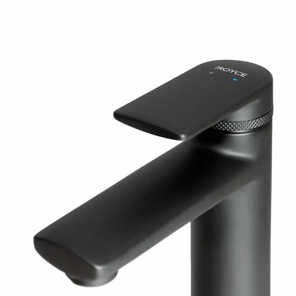 Фото 8 Смеситель для раковины Royce Queen RCM-120102BL однорычажный цвет черный матовый Фото 8 Смеситель для раковины Royce Queen RCM-120102BL однорычажный цвет черный матовый