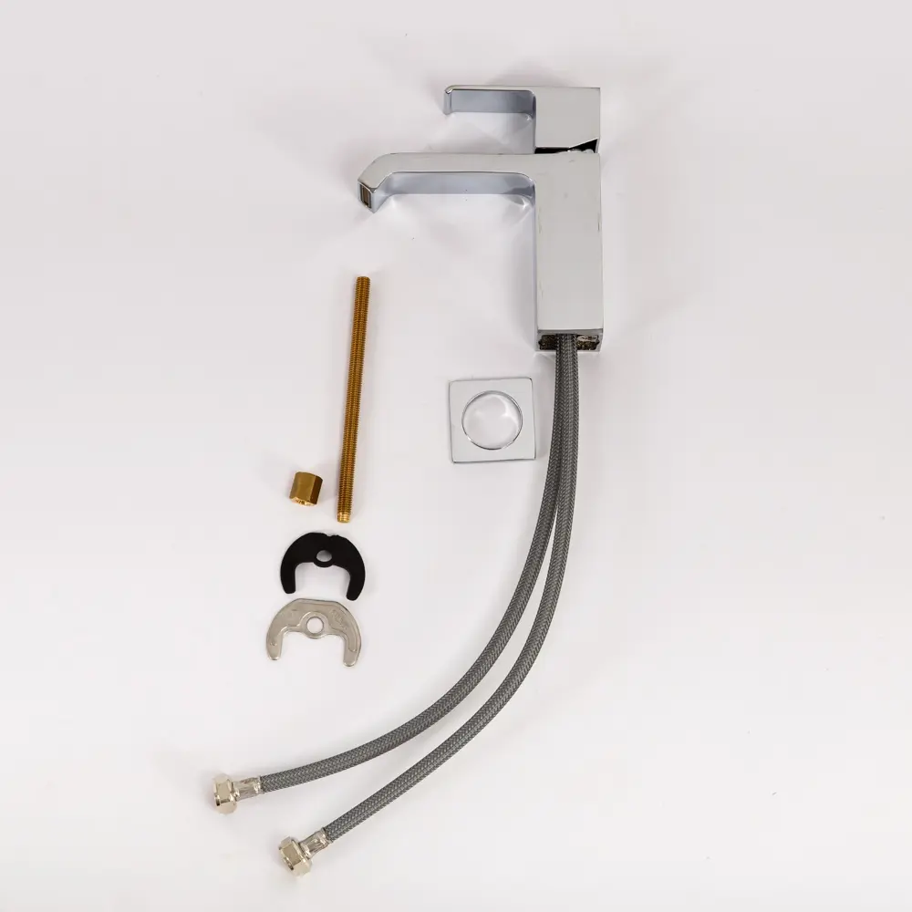 Фото 2 Смеситель для раковины Cezares PORTA-LS1-01-W0 однорычажный цвет хром