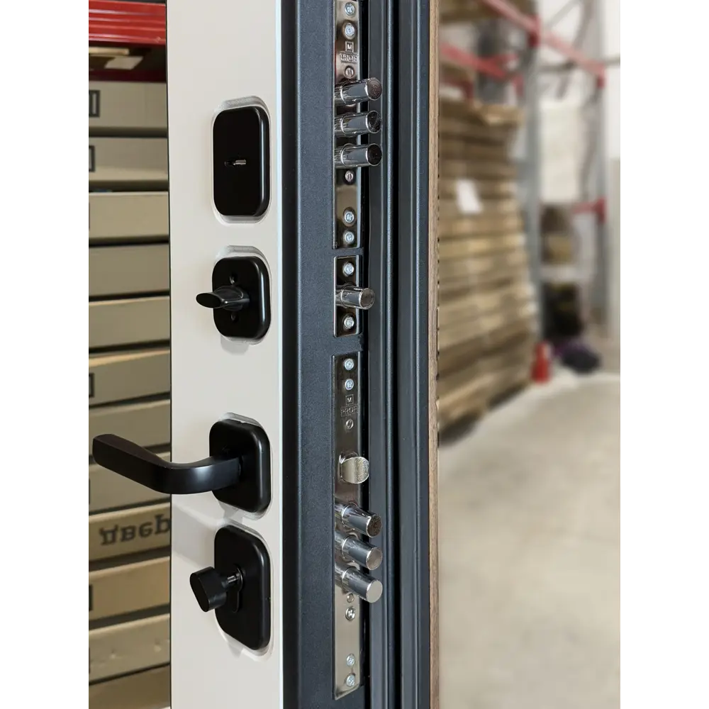 Фото 2 Входная дверь Foreman Verto 9 левый 205x86см цвет орех пекан шоколад/эмалит белый Фото 2 Входная дверь Foreman Verto 9 левый 205x86см цвет орех пекан шоколад/эмалит белый