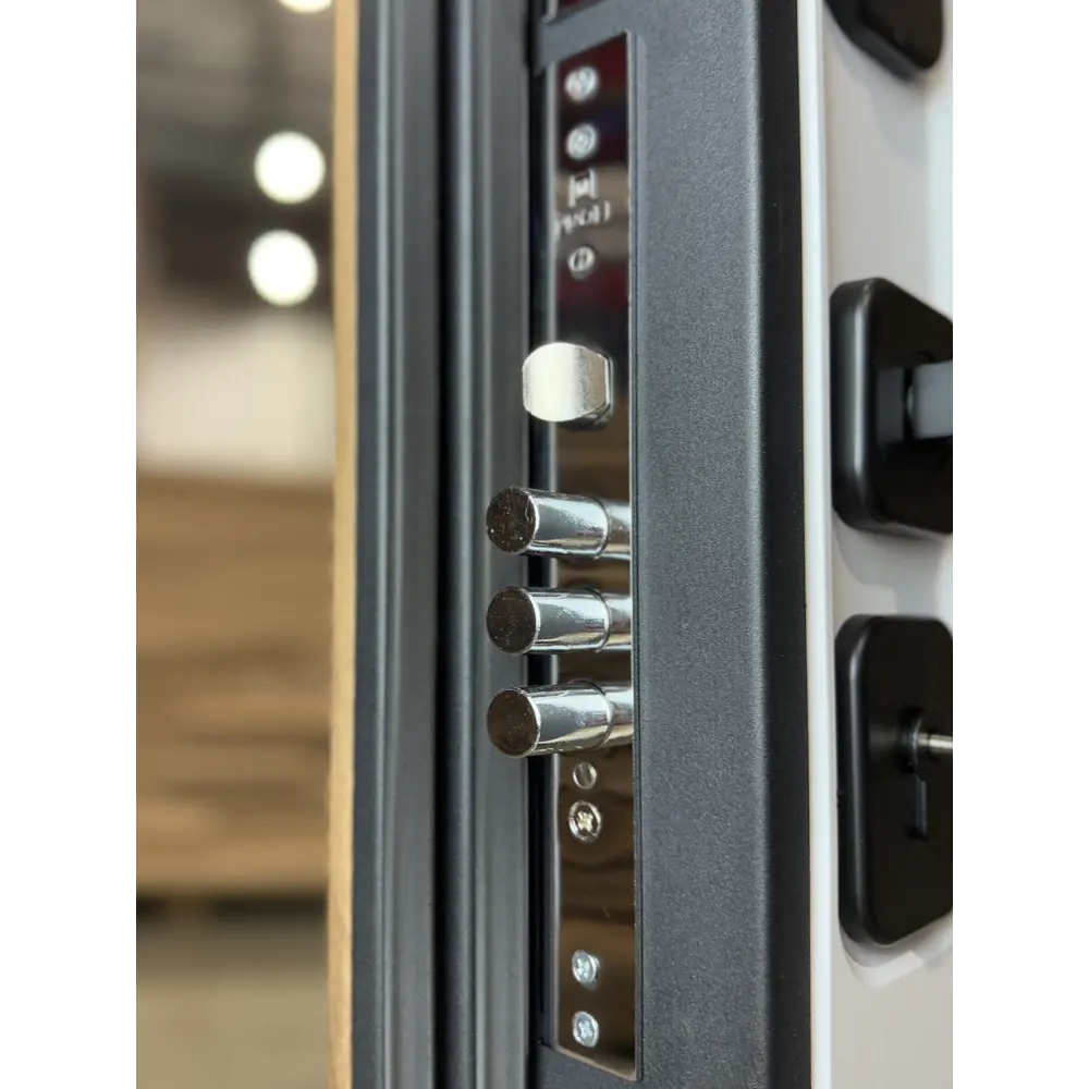 Фото 14 Входная дверь Foreman Verto 4 левый 205x86см цвет орех пекан шоколад/белая шагрень Фото 14 Входная дверь Foreman Verto 4 левый 205x86см цвет орех пекан шоколад/белая шагрень