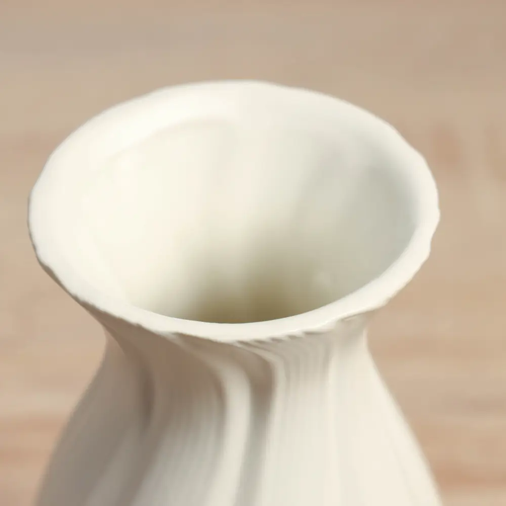 Фото 2 Ваза Сима-ленд Джаспер керамика цвет белый 10.5 см