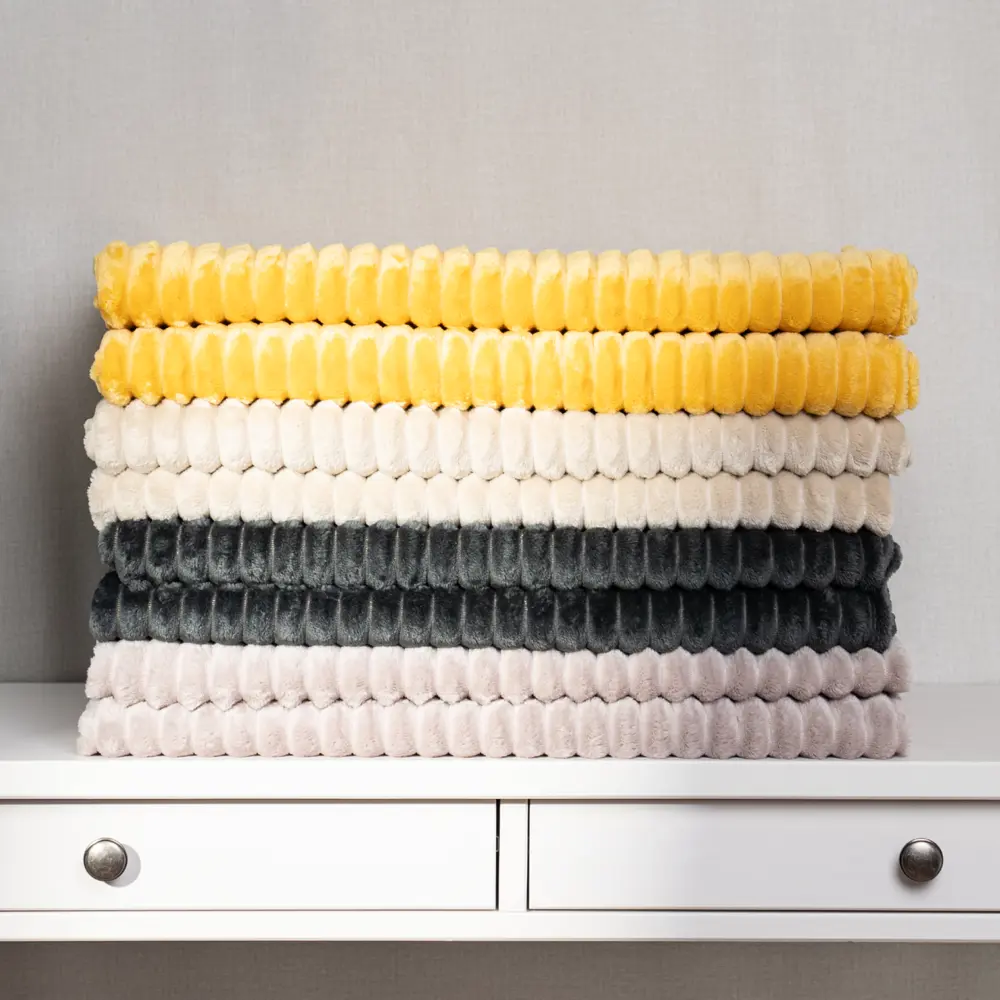 Фото 8 Плед Line 150x200 см велсофт цвет графит Paris 2 Фото 8 Плед Line 150x200 см велсофт цвет графит Paris 2