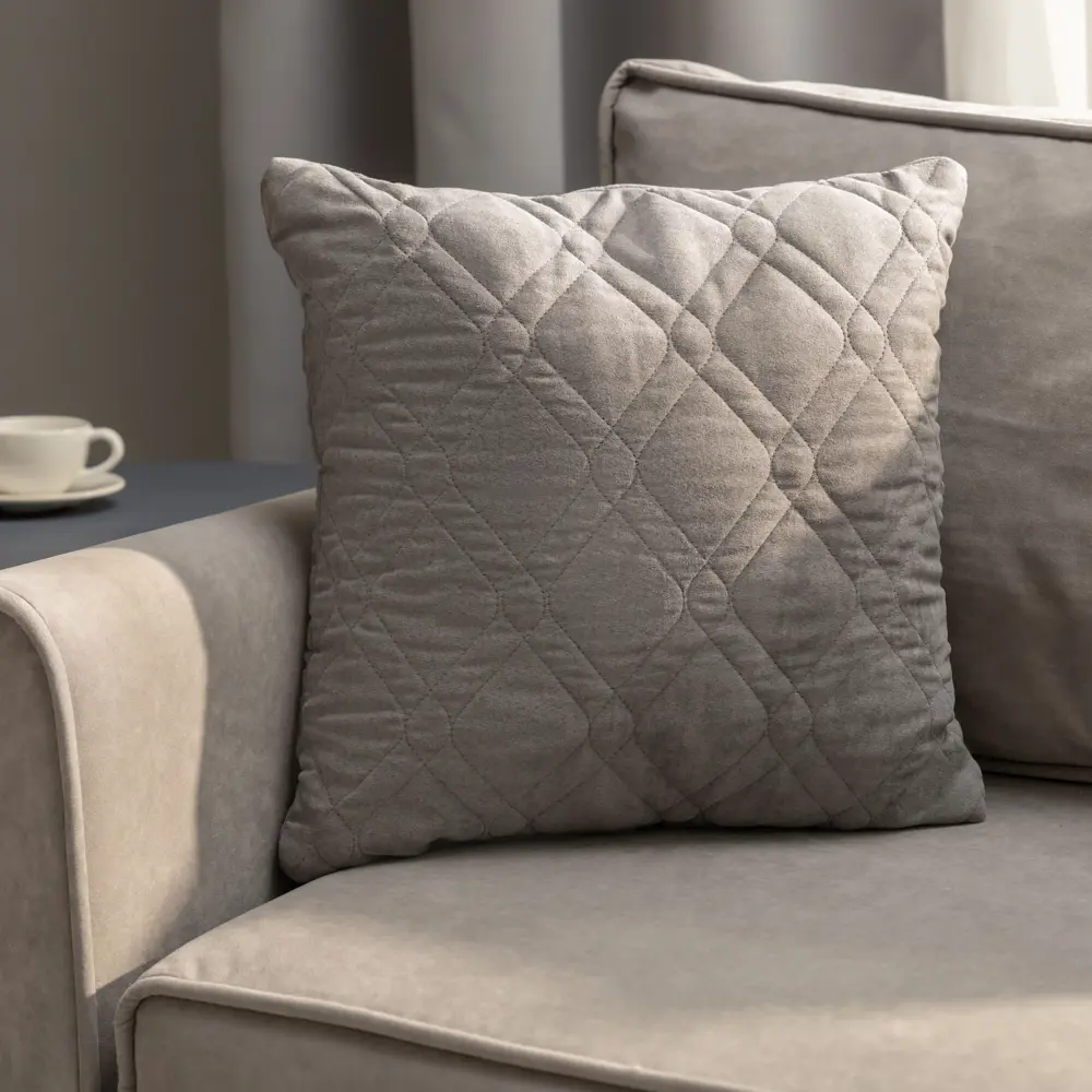 Фото Подушка декоративная Linen Way 43x43 см замша стальной Фото Подушка декоративная Linen Way 43x43 см замша стальной