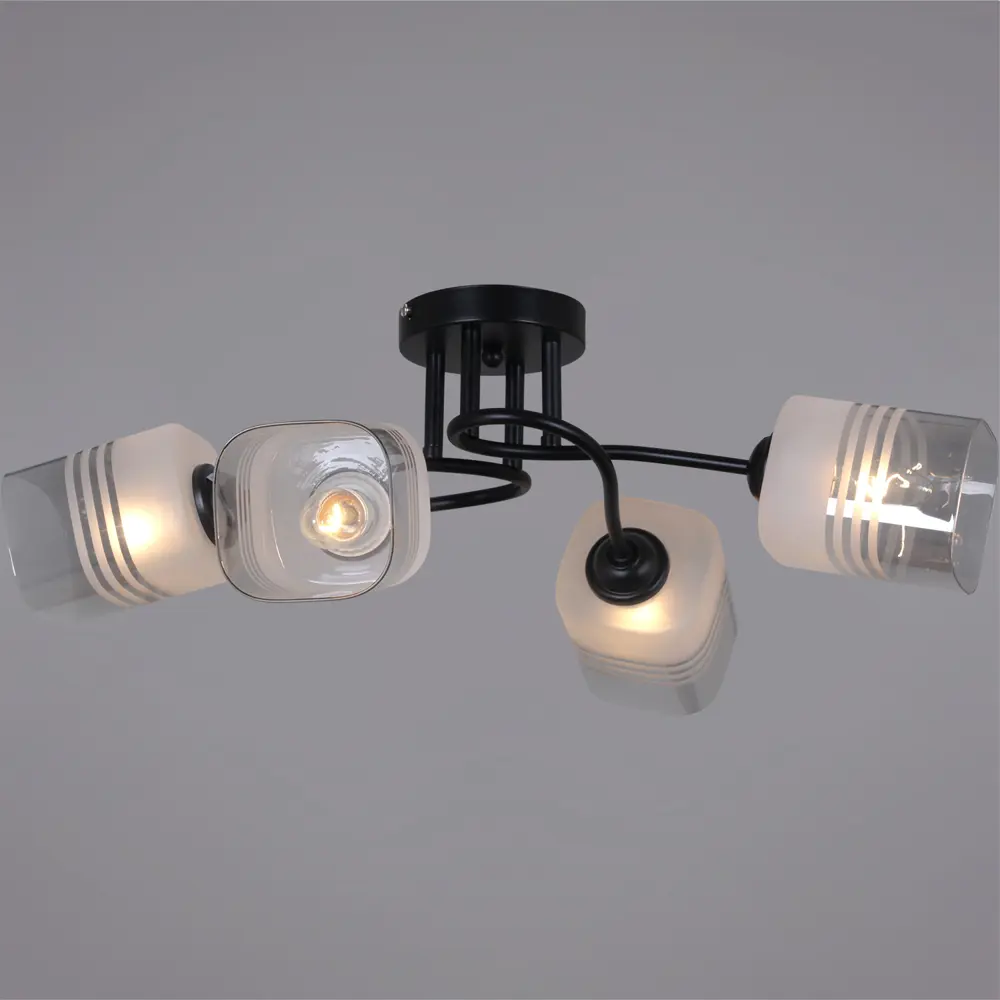 Фото Люстра потолочная Reluce 70176 70176-0.3-04 bk 4 лампы 7 м² цвет белый/прозрачный/черный Фото Люстра потолочная Reluce 70176 70176-0.3-04 bk 4 лампы 7 м² цвет белый/прозрачный/черный