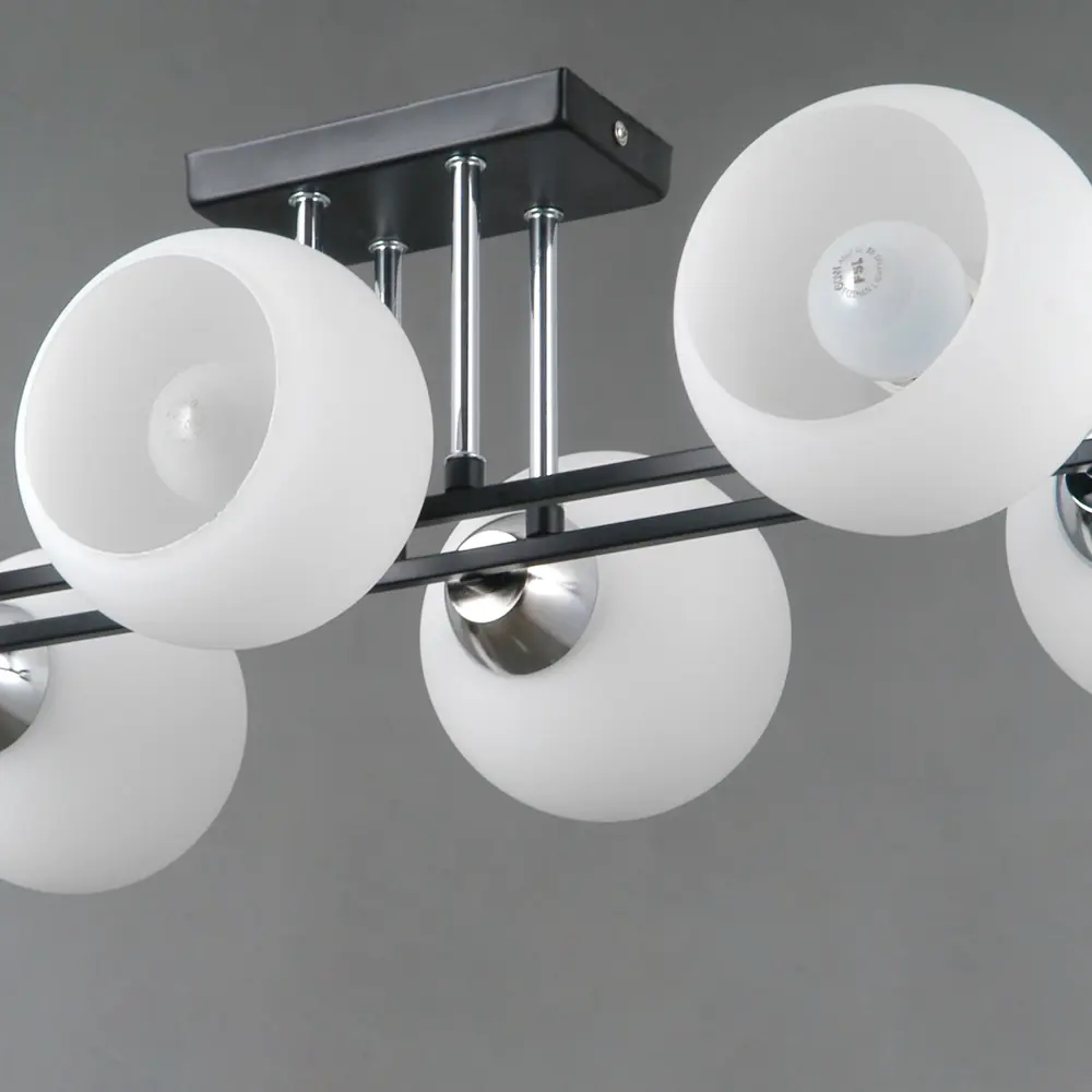 Фото 3 Люстра потолочная Illumico Trento Il0791-6csq-25 bk cr trento 6 ламп 10 м² цвет хром/белый/черный Фото 3 Люстра потолочная Illumico Trento Il0791-6csq-25 bk cr trento 6 ламп 10 м² цвет хром/белый/черный