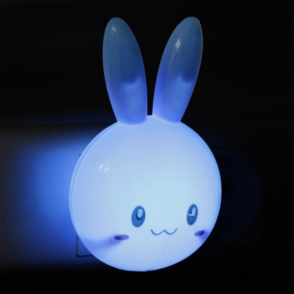 Фото 2 Ночник в розетку светодиодный Reluce 77777-0.2-01 с выключателем Фото 2 Ночник в розетку светодиодный Reluce 77777-0.2-01 с выключателем