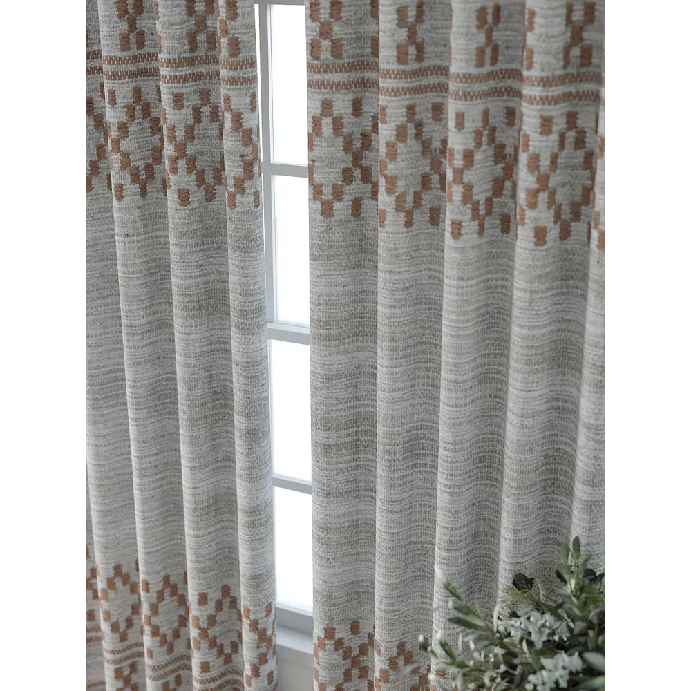 Фото 3 Комплект штор Comfy way Форнерс - 786 - 240 см CW709786240-240 на шторной ленте 240x150 см цвет коричневый Фото 3 Комплект штор Comfy way Форнерс - 786 - 240 см CW709786240-240 на шторной ленте 240x150 см цвет коричневый