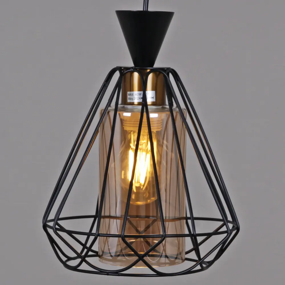 Фото 3 Светильник подвесной Reluce 3460 Rlc_03460-0.9-03_bk 3 лампы 5 м² цвет тонированный/черный Фото 3 Светильник подвесной Reluce 3460 Rlc_03460-0.9-03_bk 3 лампы 5 м² цвет тонированный/черный