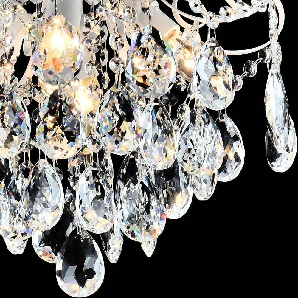 Фото 2 Люстра потолочная Reluce 4024 Rlc_04024-0.3-04_wh_silver_pn_rgb 4 лампы 7 м² цвет белый Фото 2 Люстра потолочная Reluce 4024 Rlc_04024-0.3-04_wh_silver_pn_rgb 4 лампы 7 м² цвет белый