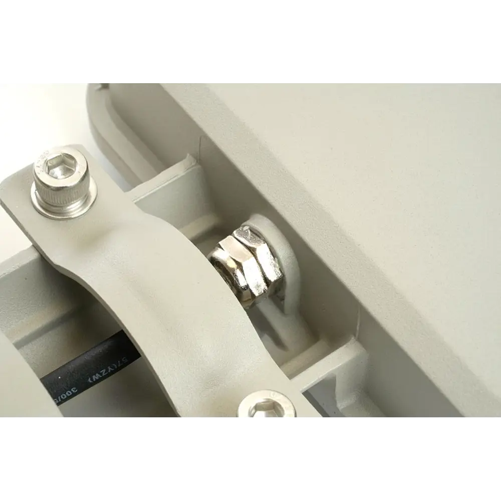 Фото 7 Светодиодный уличный консольный светильник Feron SP3050 80W 5000K 230V серый 41266 Фото 7 Светодиодный уличный консольный светильник Feron SP3050 80W 5000K 230V серый 41266