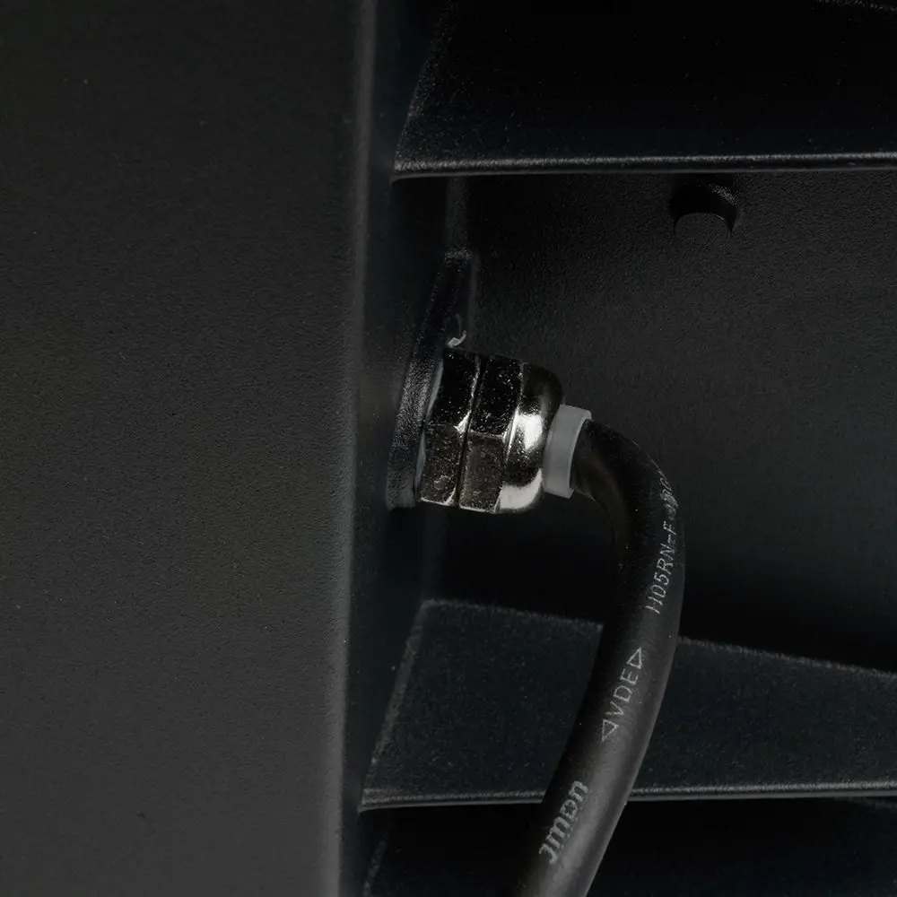 Фото 9 Светодиодный прожектор Feron LL-932 IP65 500W 6400K 48973 Фото 9 Светодиодный прожектор Feron LL-932 IP65 500W 6400K 48973