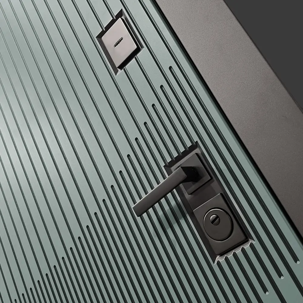 Фото 3 Входная дверь Bunker Бункер BN-13 левый 205x88см цвет веллюто верде/серый софт рельеф с панелью Амстрод