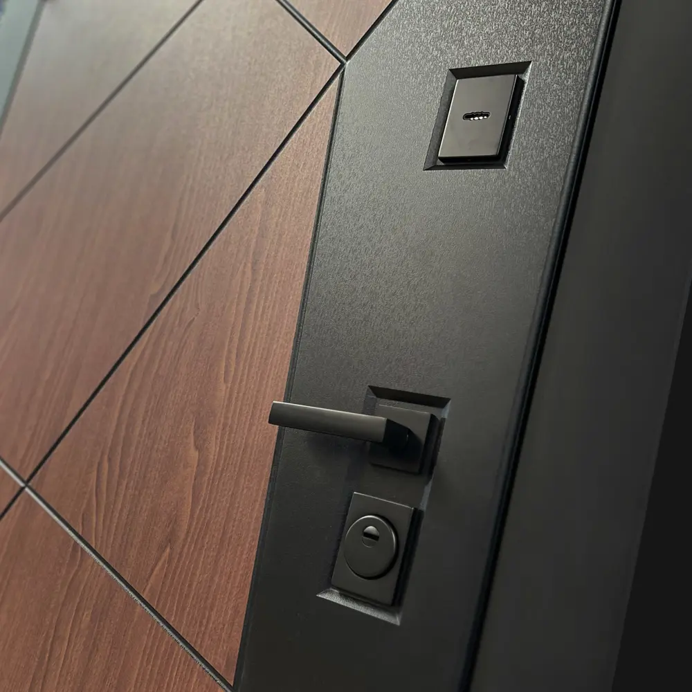 Фото 3 Входная дверь Bunker Бункер BN-14 левый 205x96см цвет орех американский/лайт грей софт с панелью ФЛ-649 Фото 3 Входная дверь Bunker Бункер BN-14 левый 205x96см цвет орех американский/лайт грей софт с панелью ФЛ-649