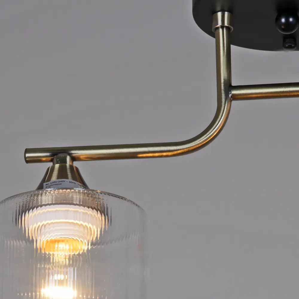 Фото 3 Люстра потолочная Reluce 2312 02312-0.3-03 ab+bk 3 лампы 8 м² цвет бронза/прозрачный/черный Фото 3 Люстра потолочная Reluce 2312 02312-0.3-03 ab+bk 3 лампы 8 м² цвет бронза/прозрачный/черный