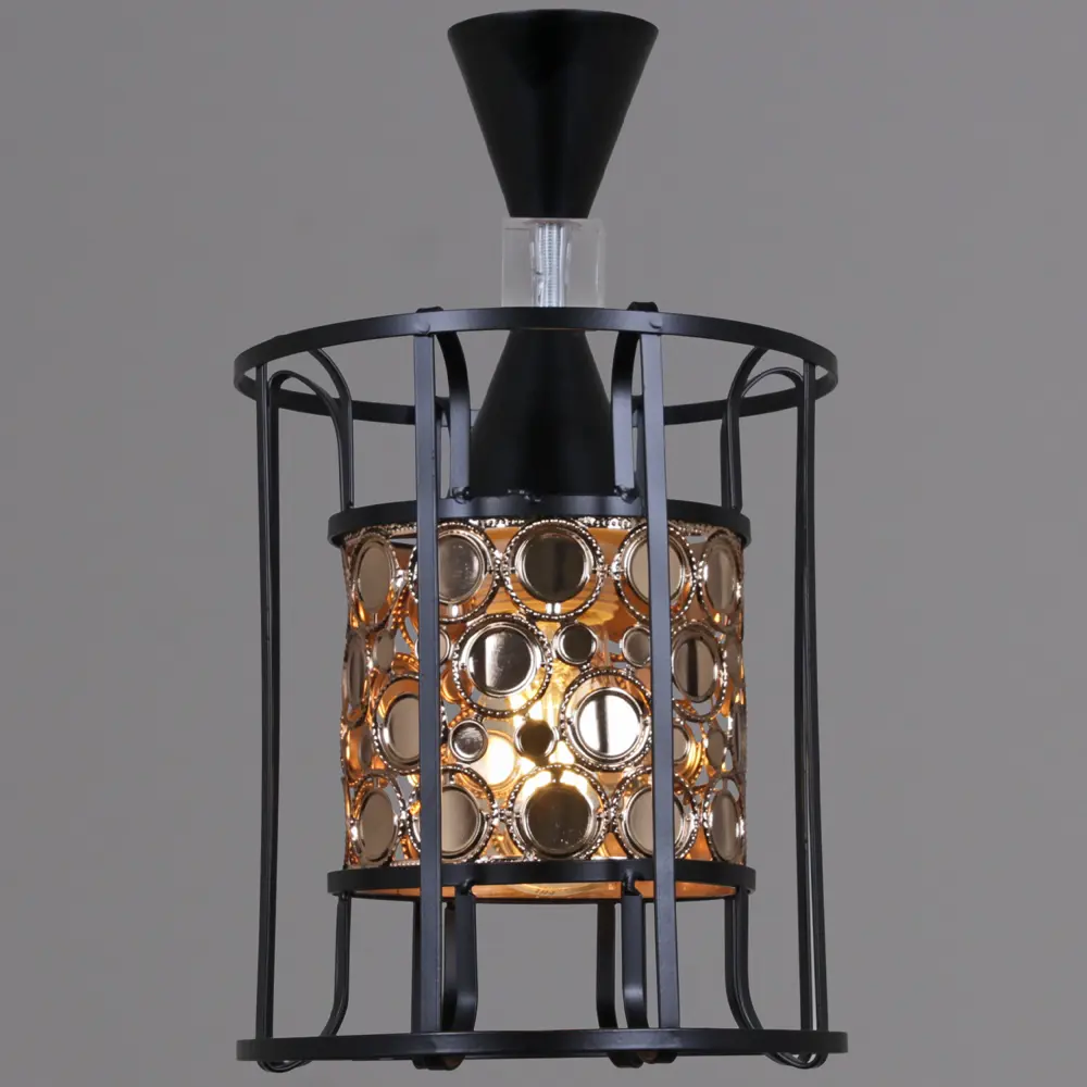 Фото 2 Светильник подвесной Reluce 5402 05402-0.9-03 bk+gd 3 лампы 5 м² цвет золото/черный Фото 2 Светильник подвесной Reluce 5402 05402-0.9-03 bk+gd 3 лампы 5 м² цвет золото/черный