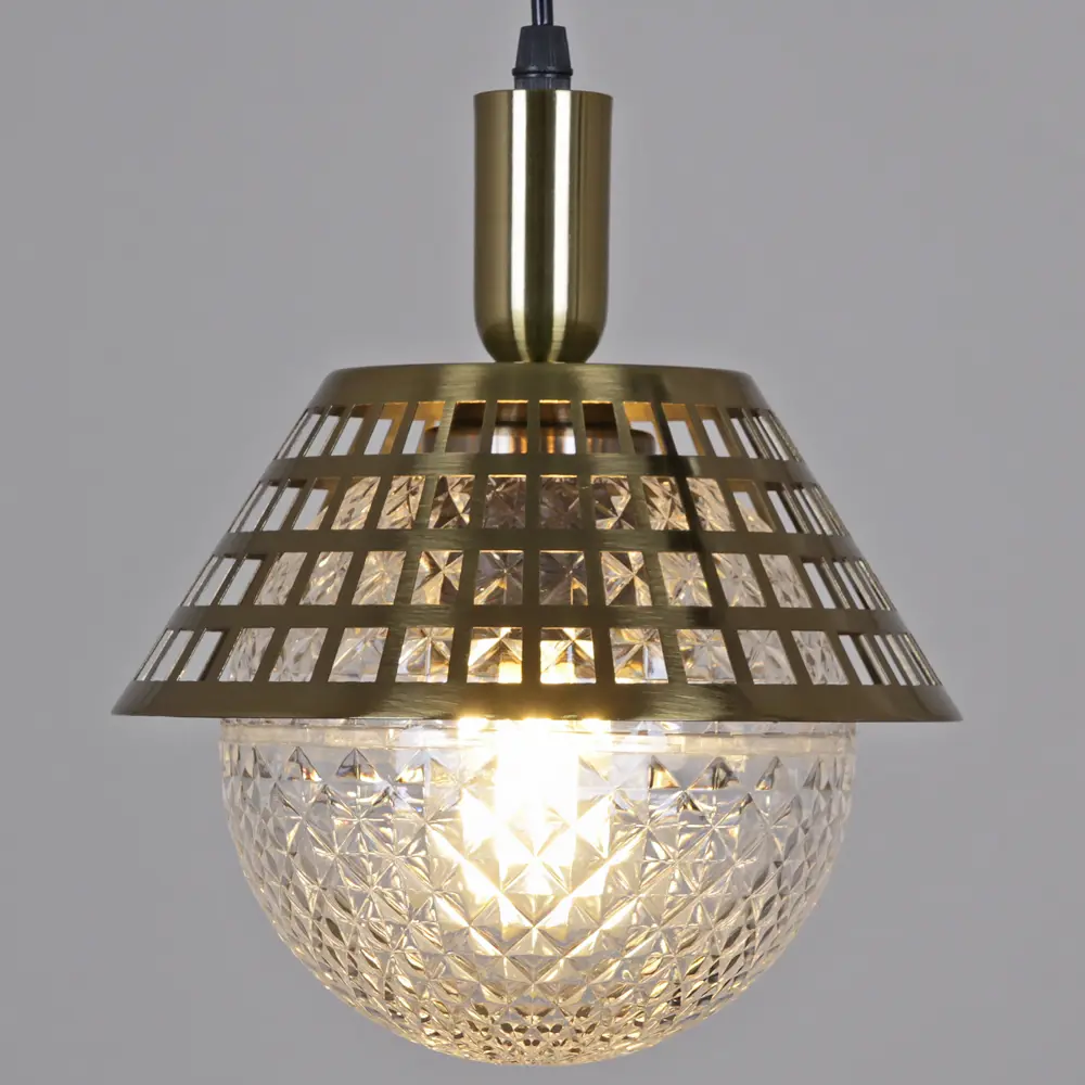 Фото 8 Светильник подвесной Reluce 09881-0.9-03 ab 3 лампы 18 м² цвет прозрачный Фото 8 Светильник подвесной Reluce 09881-0.9-03 ab 3 лампы 18 м² цвет прозрачный