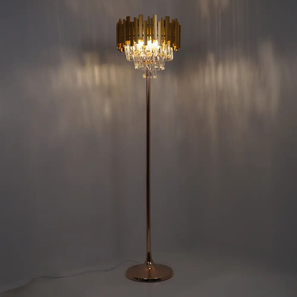 Фото Торшер Estares Frida цвет золото Фото Торшер Estares Frida цвет золото