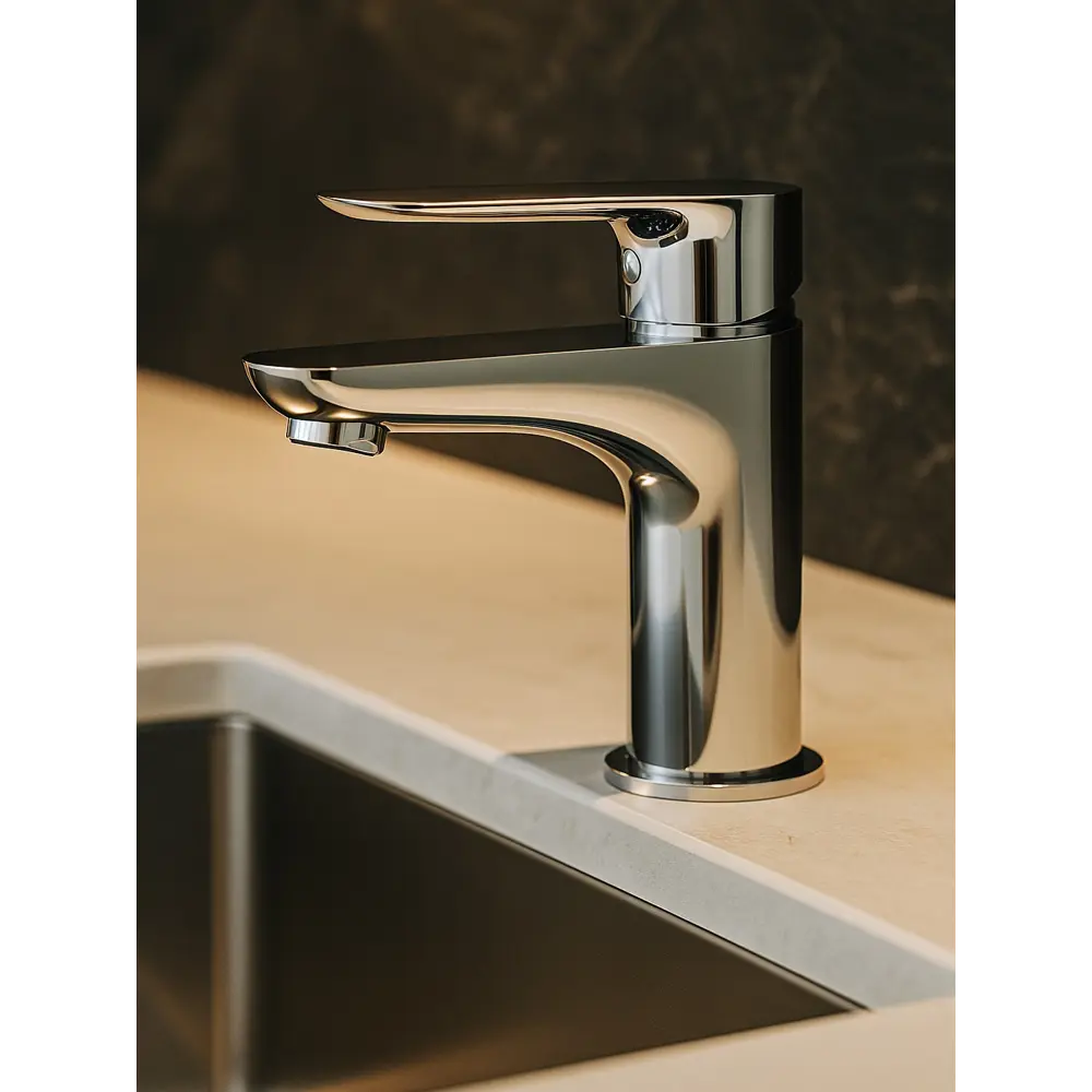 Фото Смеситель для раковины Himixer 1118200Cr цвет хром Фото Смеситель для раковины Himixer 1118200Cr цвет хром