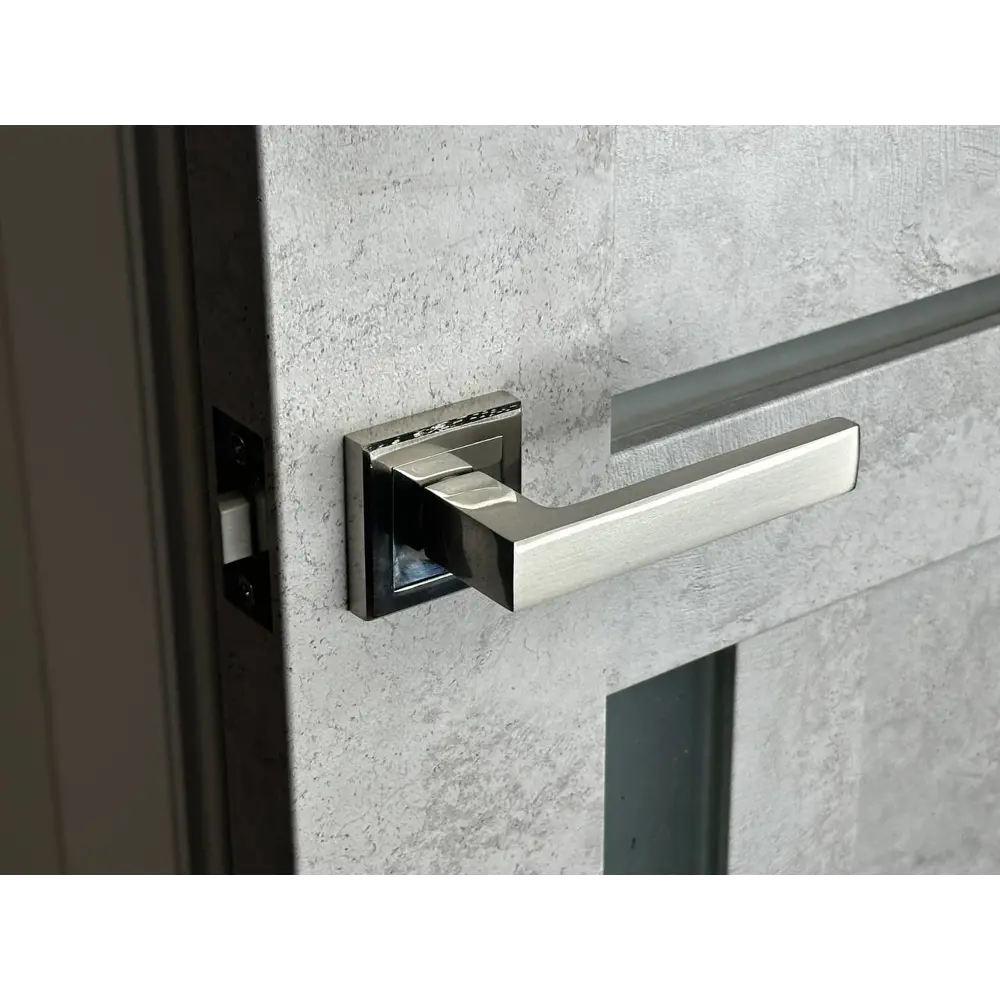 Фото Ручка дверная межкомнатная Itaros Перуджа 800002 белый никель/хром в полном комплекте Фото Ручка дверная межкомнатная Itaros Перуджа 800002 белый никель/хром в полном комплекте