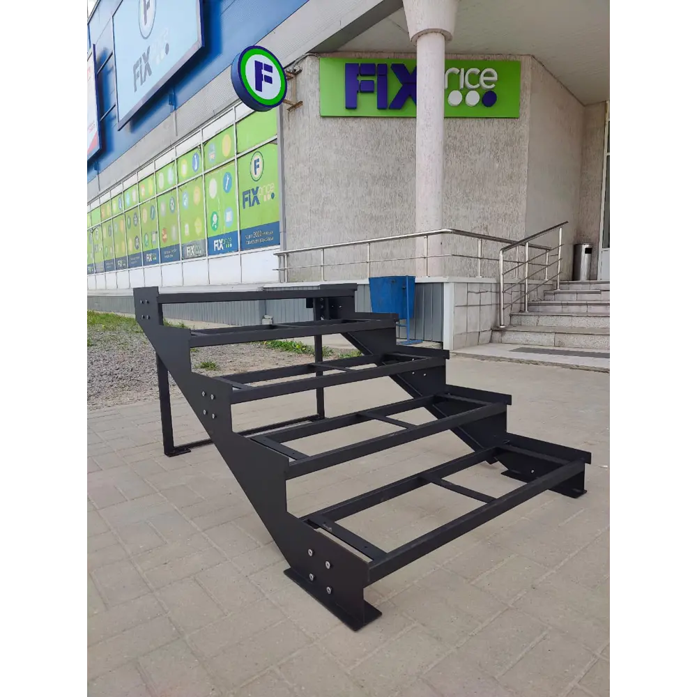 Фото Лестница-крыльцо Мастермарш 1000x1200x7500мм 5 ступеней без ДПК без ограждения Фото Лестница-крыльцо Мастермарш 1000x1200x7500мм 5 ступеней без ДПК без ограждения