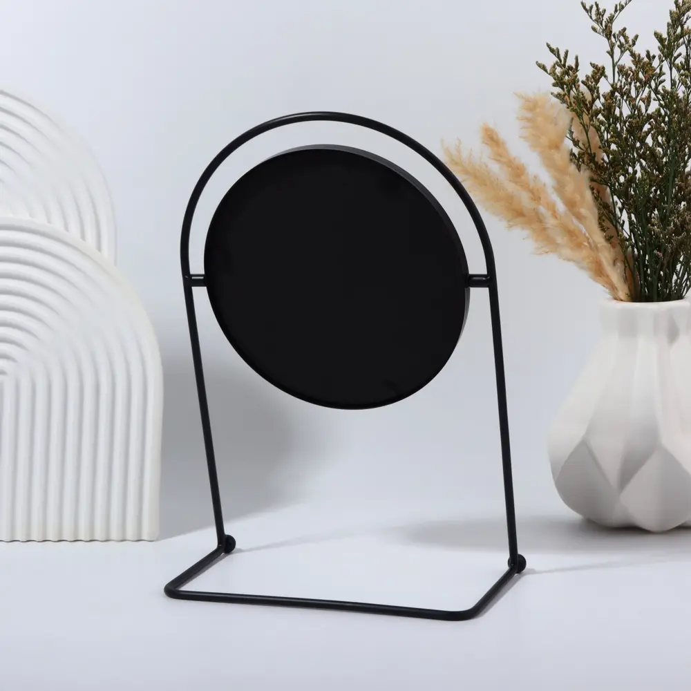 Фото 5 Зеркало QF Богема 10499601 настольное круг d14.5/29x20.5x11см металл черный Фото 5 Зеркало QF Богема 10499601 настольное круг d14.5/29x20.5x11см металл черный
