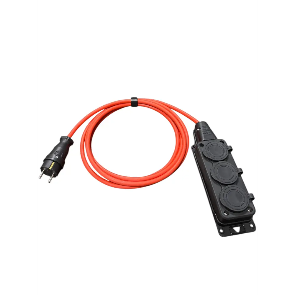 Фото Удлинитель-шнур Itok i-CONNECT-COLOR-SU-KG-325-3-54-50-BLACK-OR 3x2.5 50 м 3 розетки 3500 Вт с заземлением IP54 цвет черно-оранжевый