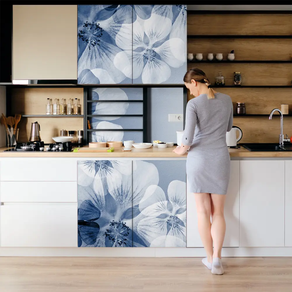 Фото 5 Пленка самоклеящаяся универсальная Wallfix Бело-синие цветы 0.95x2.2 м цвет синий;белый Фото 5 Пленка самоклеящаяся универсальная Wallfix Бело-синие цветы 0.95x2.2 м цвет синий;белый