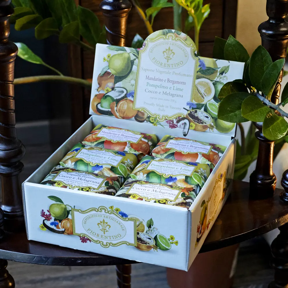 Фото 5 Твердое мыло Saponificio Artigianale SAF ассорти мандарин и бергамот грейпфрут и лайм кокос и гранат 12х200гр