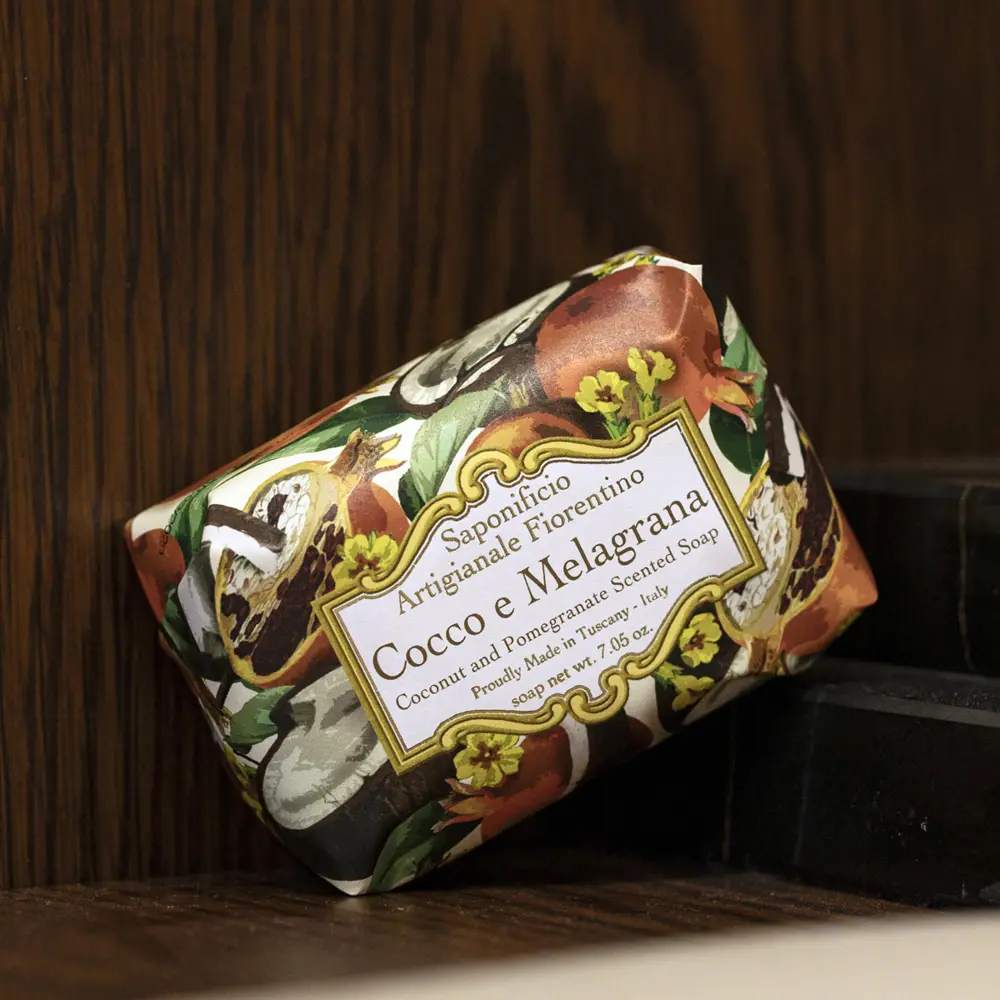 Фото Твердое мыло Saponificio Artigianale SAF ассорти мандарин и бергамот грейпфрут и лайм кокос и гранат 12х200гр