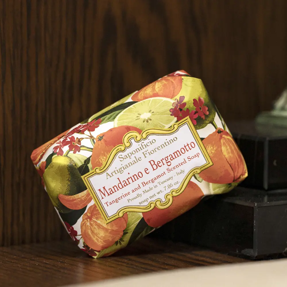 Фото 3 Твердое мыло Saponificio Artigianale SAF ассорти мандарин и бергамот грейпфрут и лайм кокос и гранат 12х200гр