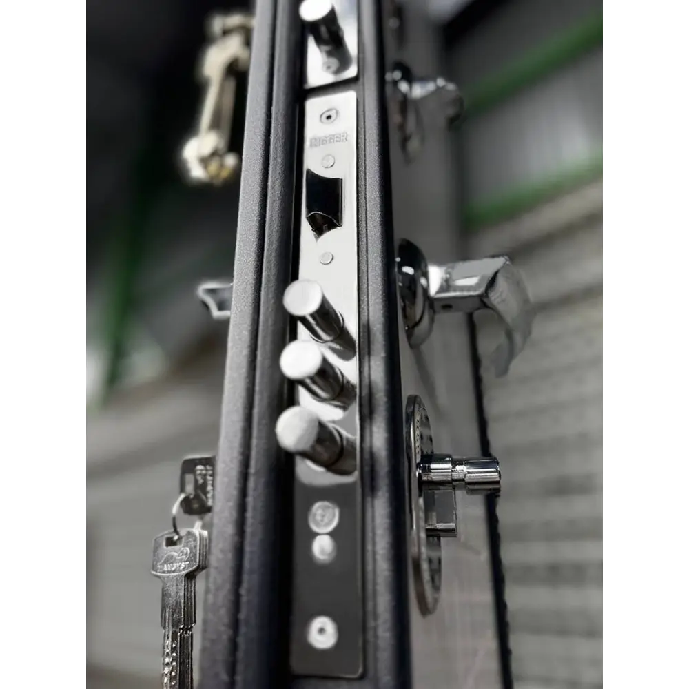 Фото 3 Входная дверь Superlock SL-3 правый 205x86см цвет черный муар/белый ясень Фото 3 Входная дверь Superlock SL-3 правый 205x86см цвет черный муар/белый ясень