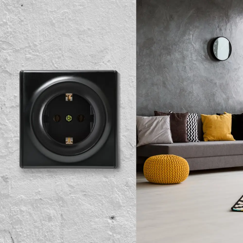 Фото 2 Розетка встраиваемая Onekeyelectro Florence 2172810 с заземлением цвет черный Фото 2 Розетка встраиваемая Onekeyelectro Florence 2172810 с заземлением цвет черный