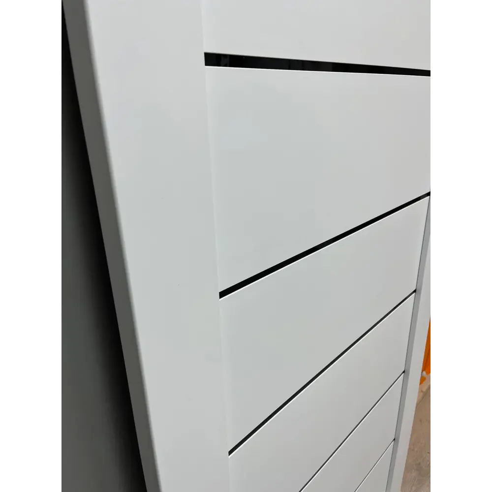 Фото 8 Комплект межкомнатной двери Uberture Модерн 10005 остеклённая 70x200см ПВХ цвет белый с коробом и наличниками фурнитура BL Фото 8 Комплект межкомнатной двери Uberture Модерн 10005 остеклённая 70x200см ПВХ цвет белый с коробом и наличниками фурнитура BL