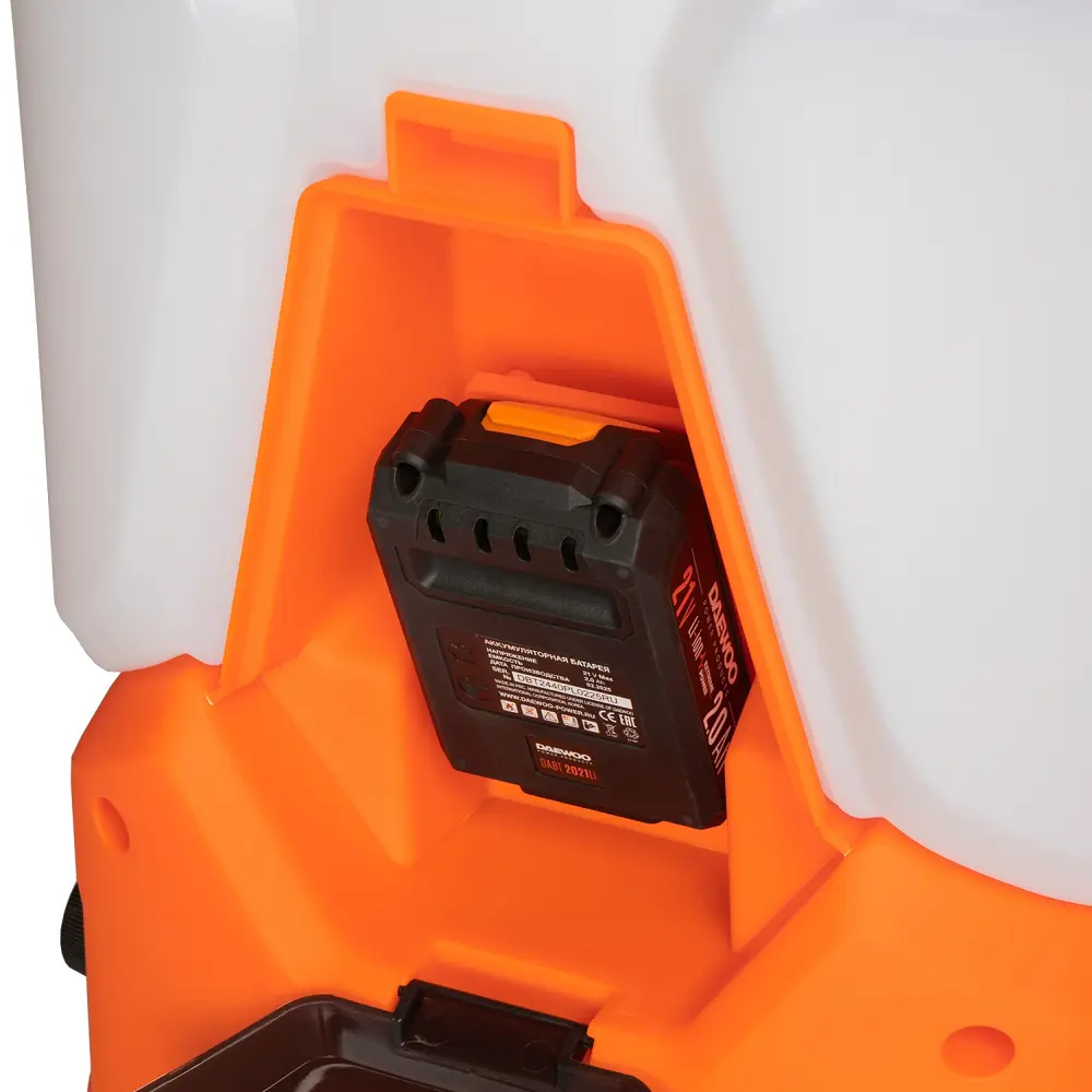 Фото 10 Опрыскиватель аккумуляторный ранцевый Daewoo DSA 1621Li SET 16 л 21 В АКБ и ЗУ в комплекте Фото 10 Опрыскиватель аккумуляторный ранцевый Daewoo DSA 1621Li SET 16 л 21 В АКБ и ЗУ в комплекте