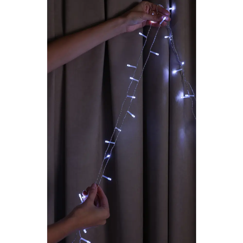 Фото 2 Электрогирлянда светодиодная занавес 3x2 м 144 ламп холодный белый свет 8 режимов Фото 2 Электрогирлянда светодиодная занавес 3x2 м 144 ламп холодный белый свет 8 режимов