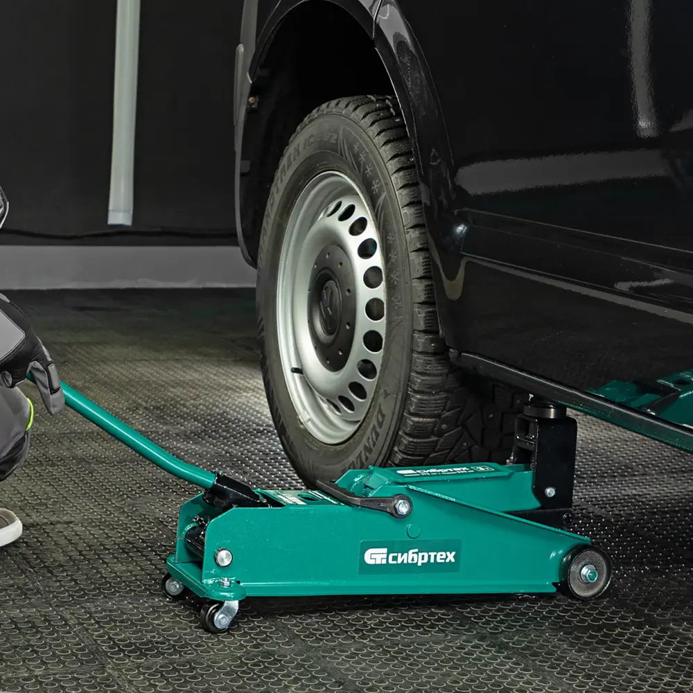 Фото 21 Домкрат подкатной гидравлический Сибртех 50841 до 3 т, 192-532 мм Фото 21 Домкрат подкатной гидравлический Сибртех 50841 до 3 т, 192-532 мм