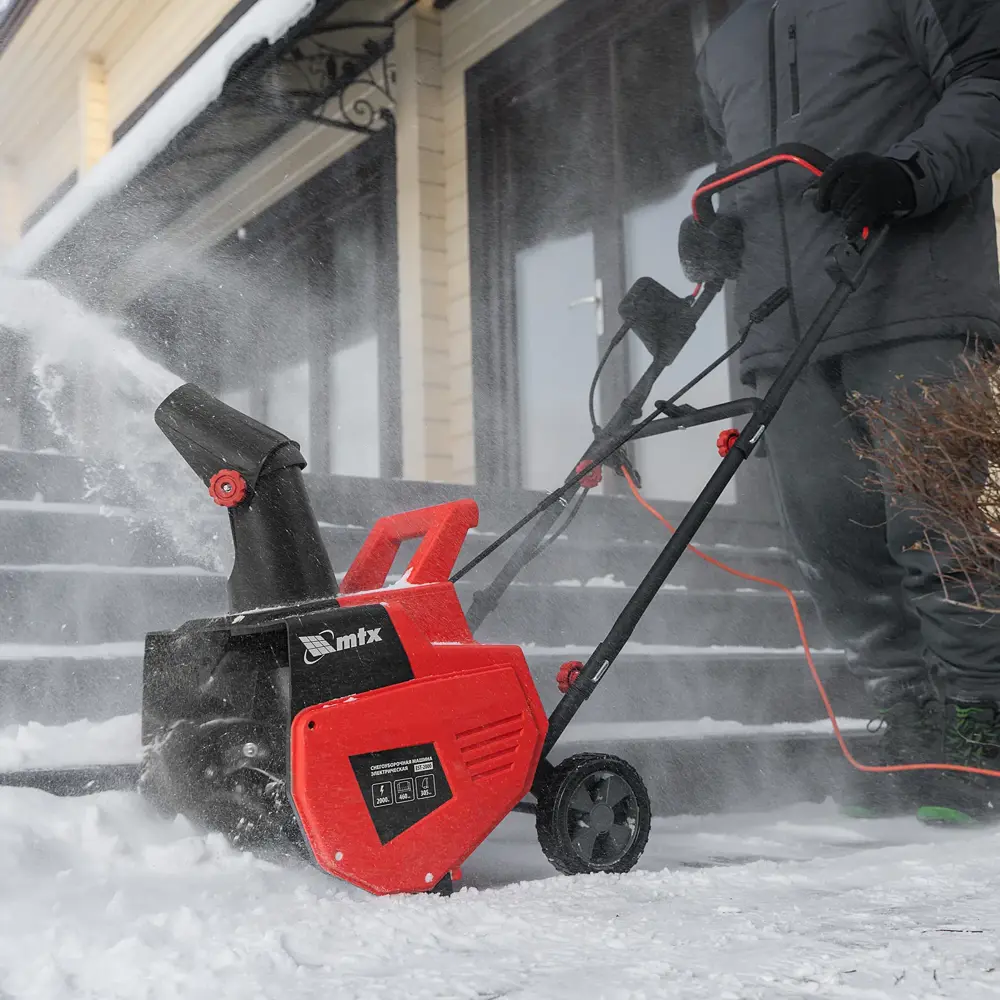 Фото 24 Снегоуборщик электрический Mtx Est-2000 46 см 2000 Вт