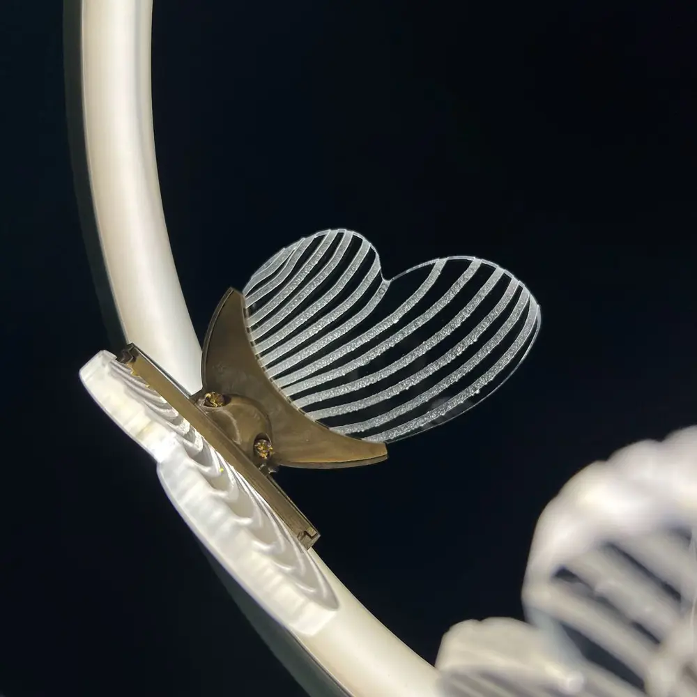 Фото 5 Светильник подвесной светодиодный Imperiumloft Babetta Impr_186735-23 14 м² нейтральный белый свет цвет прозрачный/латунь Фото 5 Светильник подвесной светодиодный Imperiumloft Babetta Impr_186735-23 14 м² нейтральный белый свет цвет прозрачный/латунь