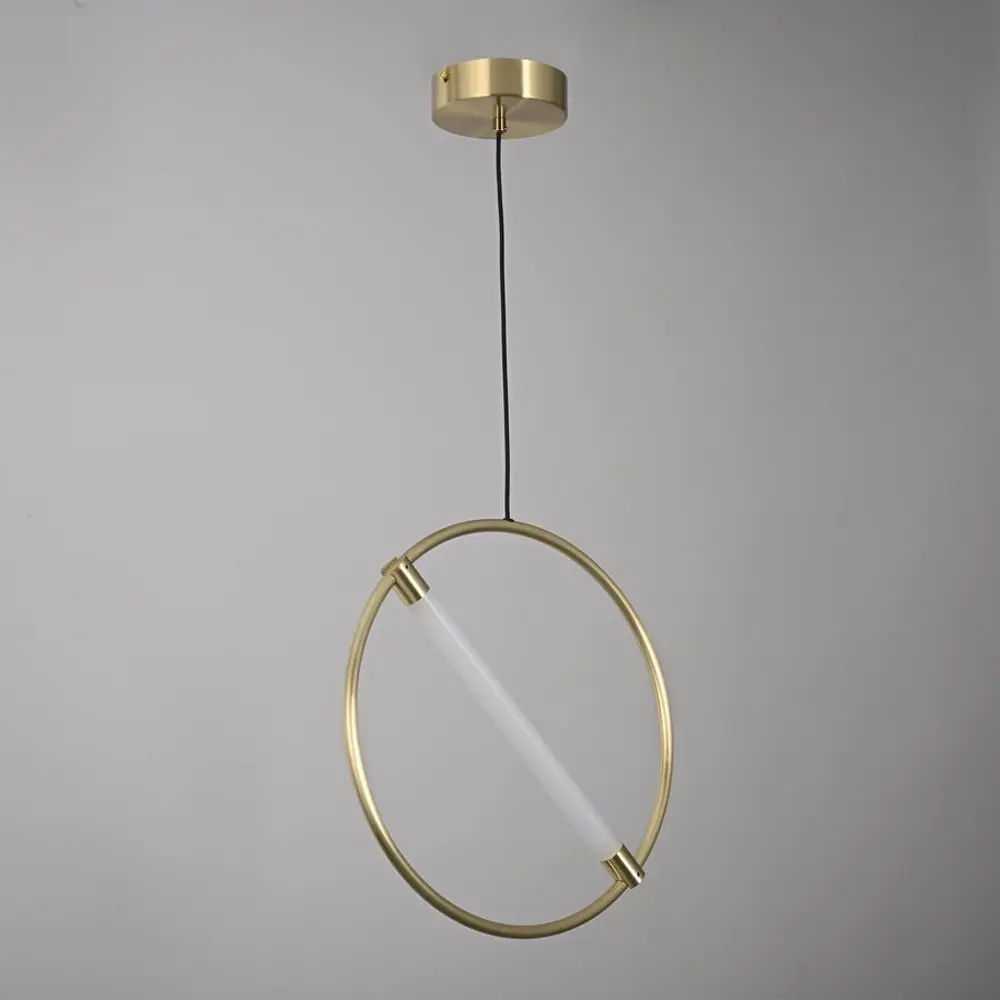 Фото 2 Светильник подвесной светодиодный Imperiumloft Resist led b 7 м² регулируемый белый свет цвет жёлтый/золотой Фото 2 Светильник подвесной светодиодный Imperiumloft Resist led b 7 м² регулируемый белый свет цвет жёлтый/золотой