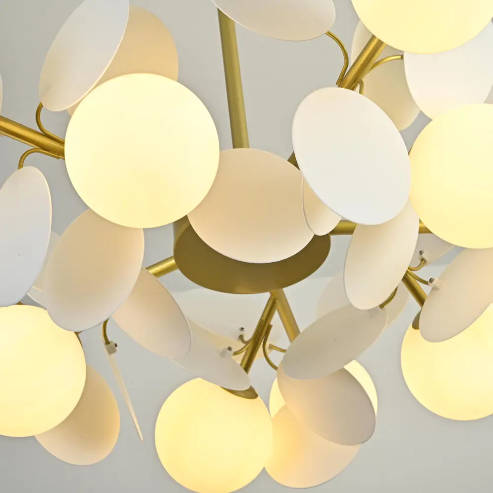 Фото 15 Люстра на штанге Imperiumloft Matisse Impr_189765-26 10 ламп 18 м² цвет белый/золотой Фото 15 Люстра на штанге Imperiumloft Matisse Impr_189765-26 10 ламп 18 м² цвет белый/золотой