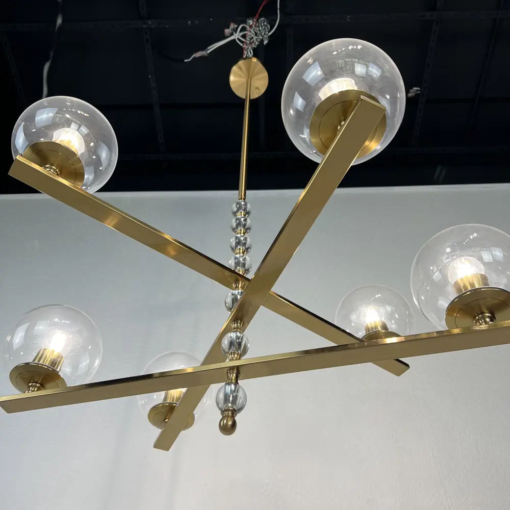 Фото 9 Люстра на штанге Imperiumloft Fondo Impr_140707-26 6 ламп 16 м² цвет прозрачный, золотой Фото 9 Люстра на штанге Imperiumloft Fondo Impr_140707-26 6 ламп 16 м² цвет прозрачный, золотой