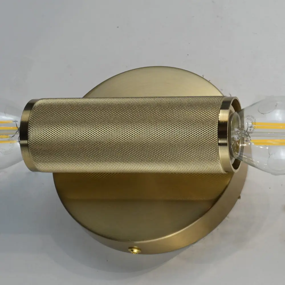 Фото 4 Настенный светильник Imperiumloft Rh inline sconce brass Impr_123279-22 цвет латунь Фото 4 Настенный светильник Imperiumloft Rh inline sconce brass Impr_123279-22 цвет латунь