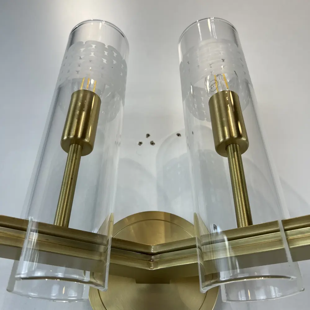 Фото 10 Настенный светильник Imperiumloft chamont 2 Impr_164356-60 цвет прозрачный/латунь Фото 10 Настенный светильник Imperiumloft chamont 2 Impr_164356-60 цвет прозрачный/латунь