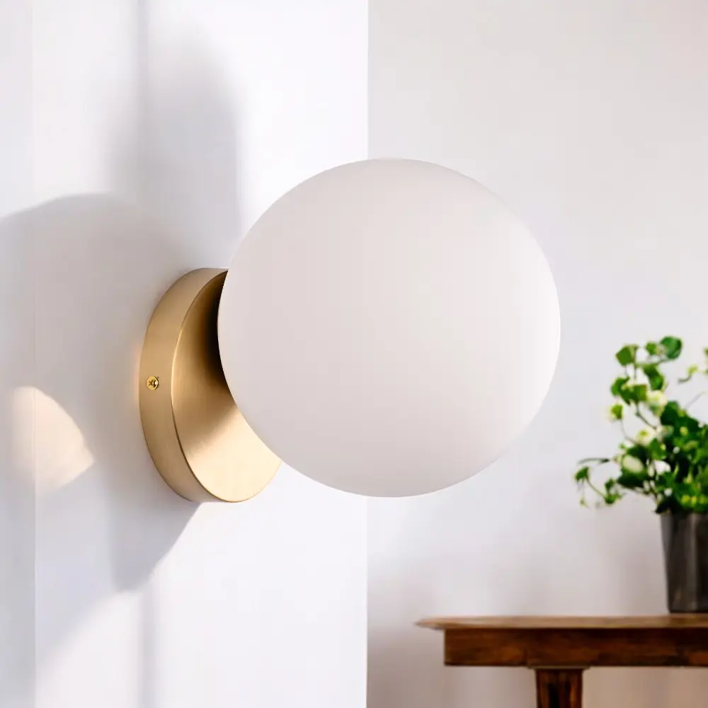 Фото 7 Настенный светильник Imperiumloft Tip of the tongue wall mounted/2015 s d15 Impr_101382-26 цвет прозрачный/латунь Фото 7 Настенный светильник Imperiumloft Tip of the tongue wall mounted/2015 s d15 Impr_101382-26 цвет прозрачный/латунь